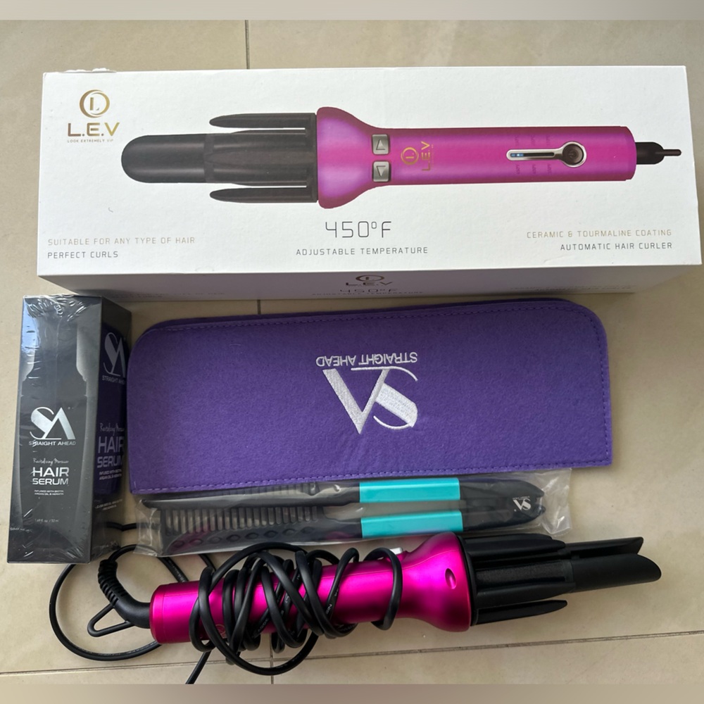 Brand new NEVER USED curling iron